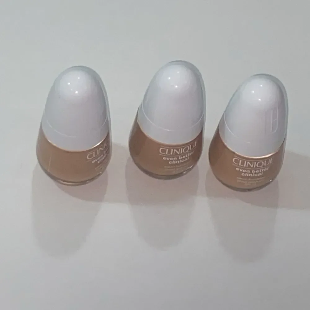 Clinique Even Better Clinical Serum Foundation Broad Spectrum SPF 25